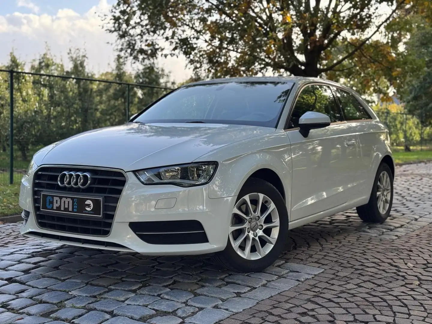 Audi A3 1.2 TFSI  * FULL HISTORIEK * 1ST EIG * NAVI * PDC Weiß - 1