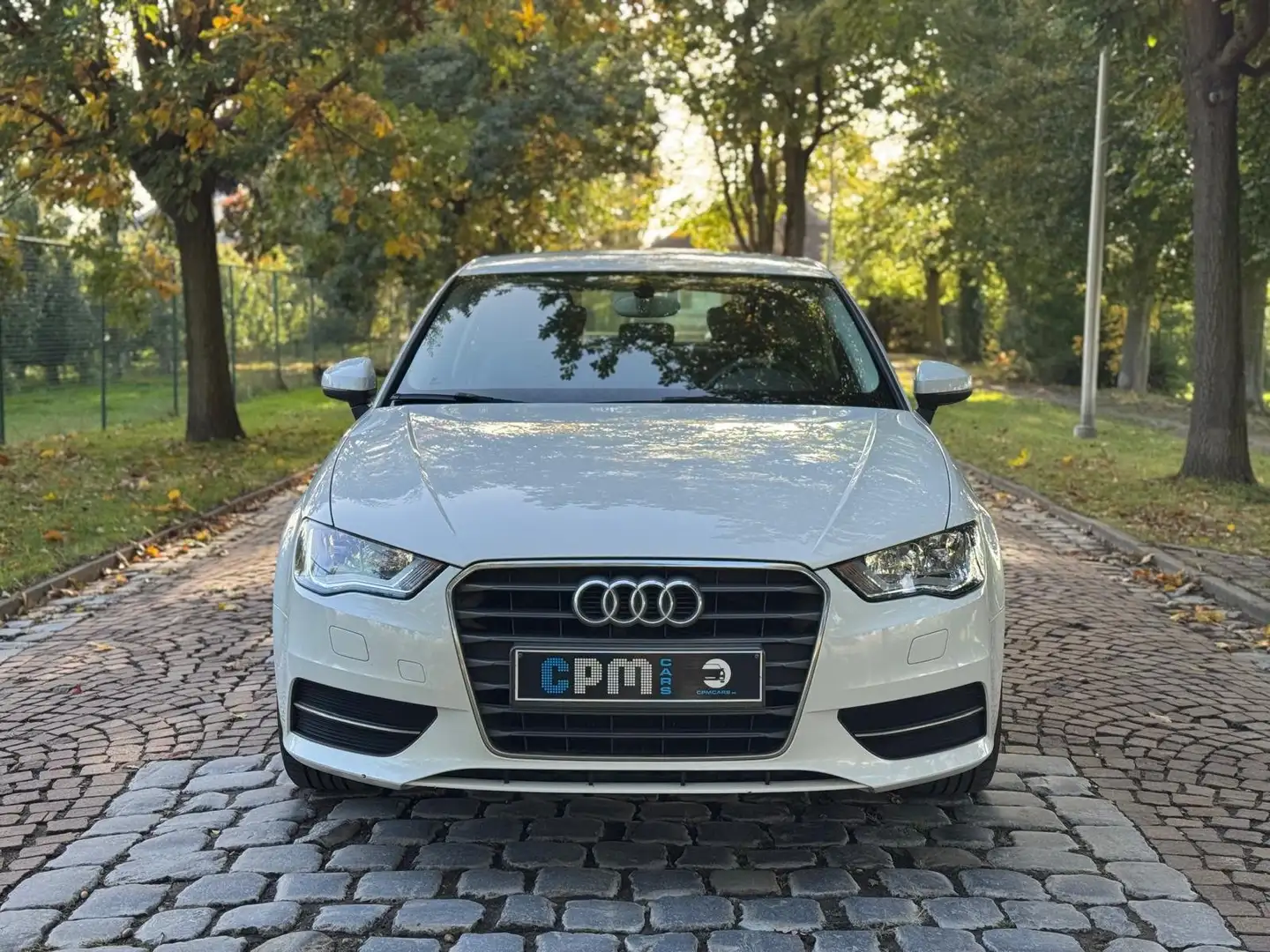 Audi A3 1.2 TFSI  * FULL HISTORIEK * 1ST EIG * NAVI * PDC Weiß - 2