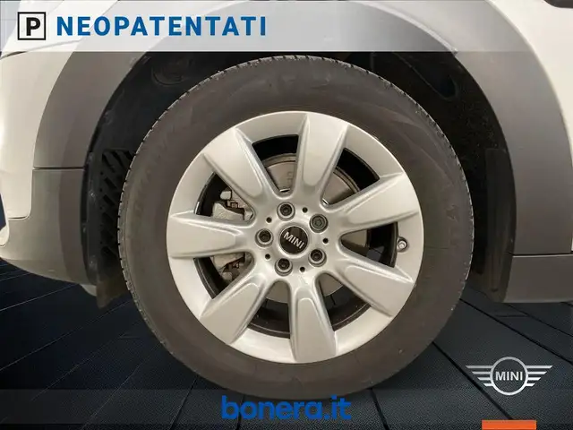Mini Countryman view 12