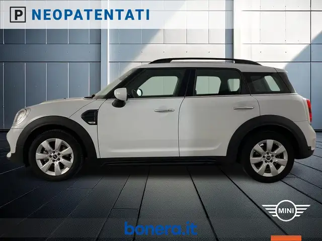 Mini Countryman view 9