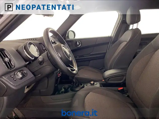 Mini Countryman view 14