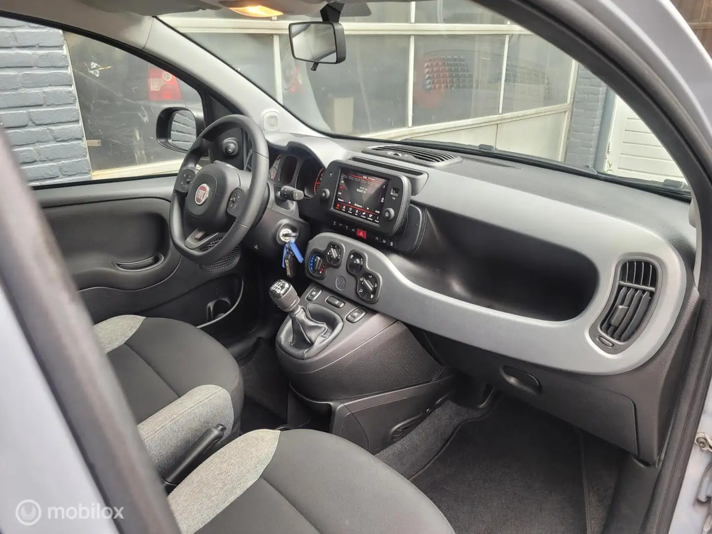 Fiat Panda 1.0 Hybrid City Life | APK | 73.000KM | AIRCO | Grijs - 2