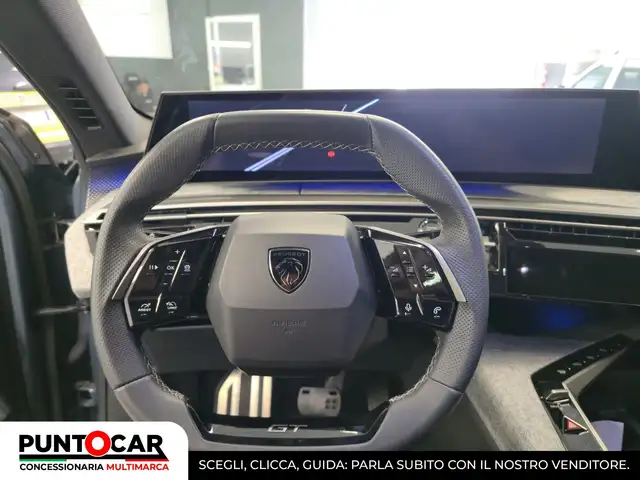 Peugeot 3008 view 6