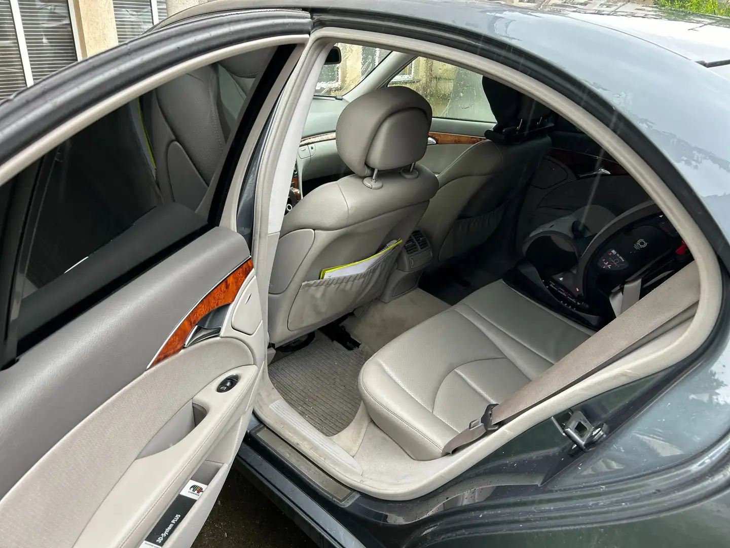 Mercedes-Benz E 200 E 200 CDI Automatik Elegance DPF Gris - 2