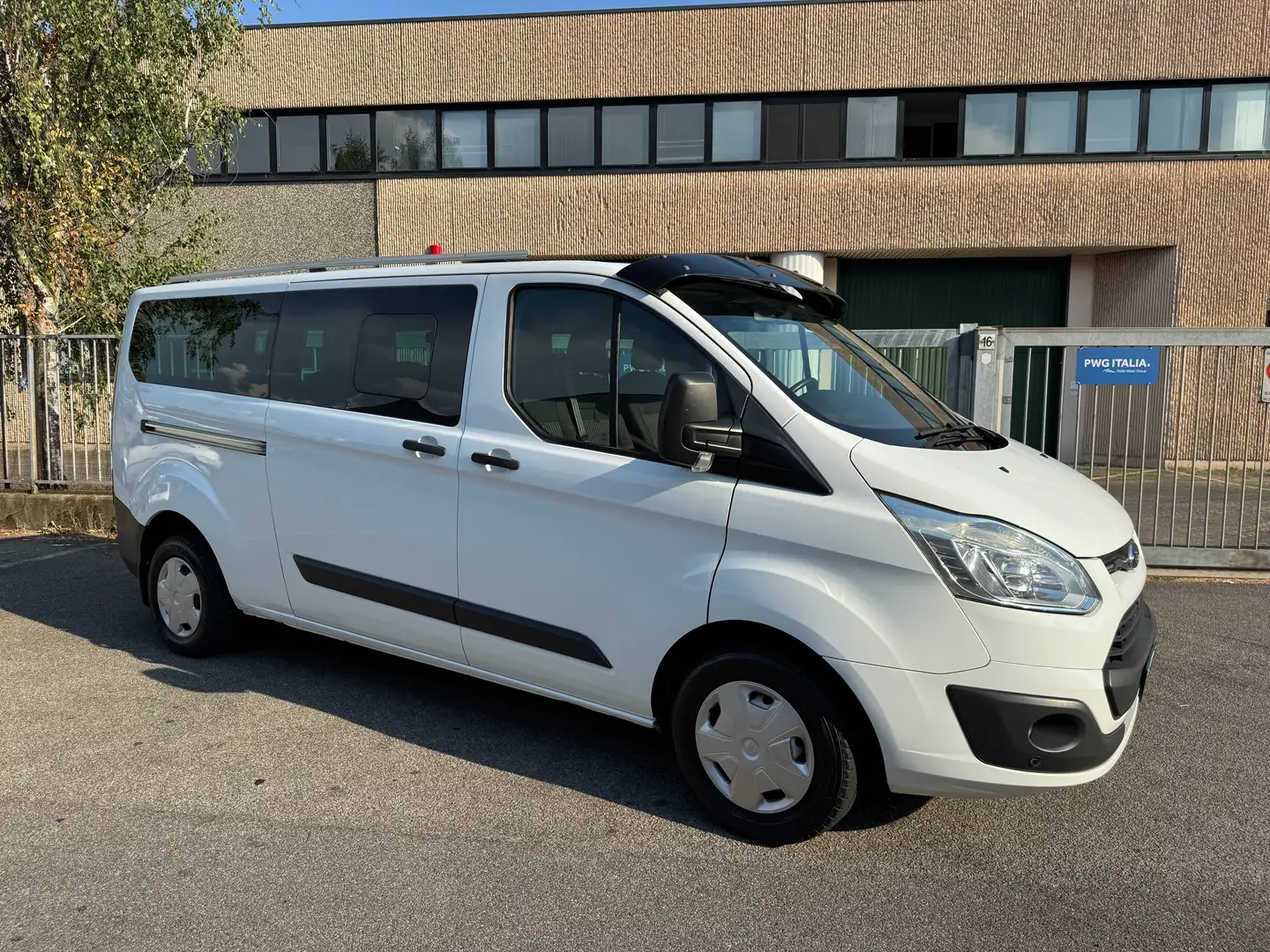 Ford Transit Custom 9 POSTI PASSO LUNGO EURO 6B Bianco - 1