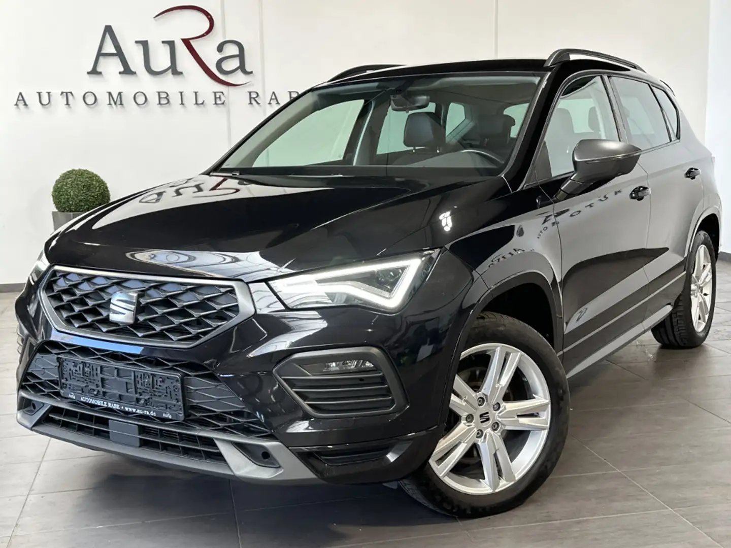 SEAT Ateca 2.0 TDI DSG 4Drive FR NAV+LED+AHK+KAM+1HD Schwarz - 2