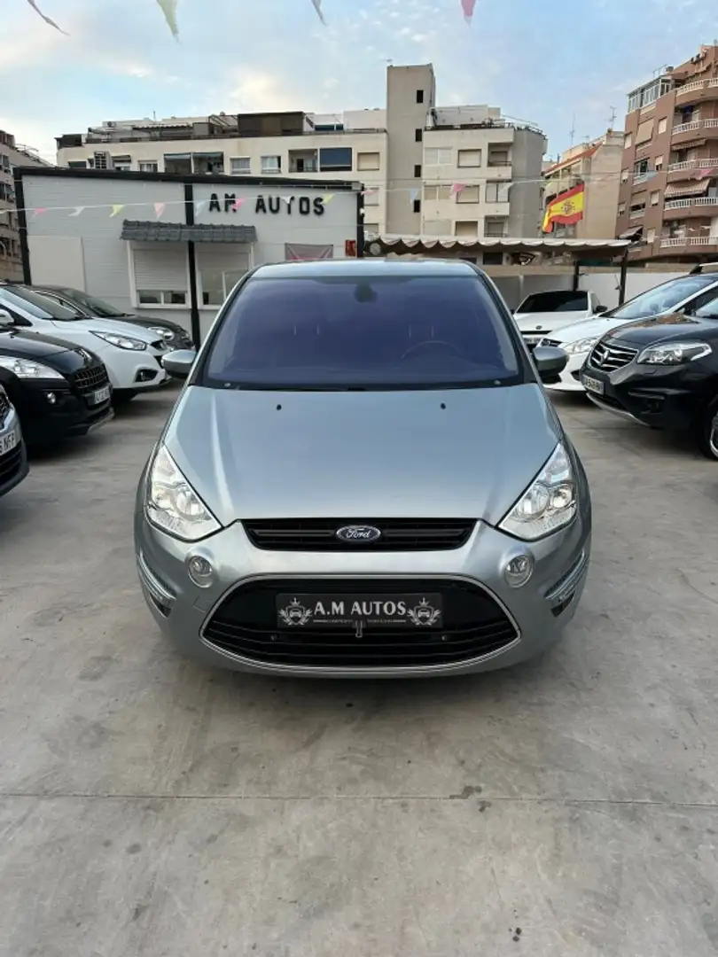 Ford S-Max 2.0TDCI Limited Edition 140 Grau - 2
