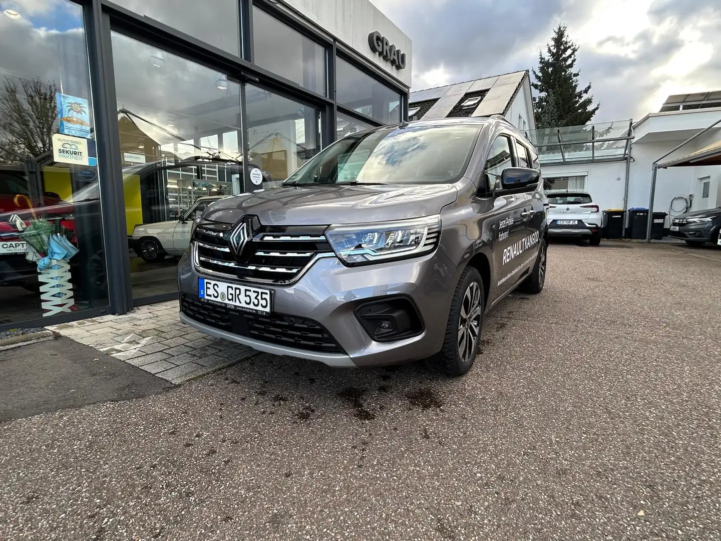 Renault Kangoo Techno 130 PS EDC Automatik Grau - 2