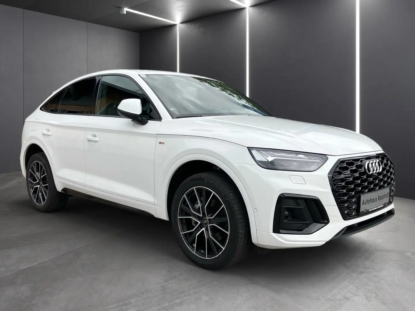 Audi Q5 40 TDI quattro S line Sportback (FYT) Weiß - 2