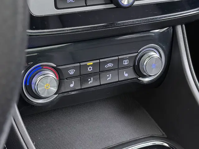 MG ZS view 18