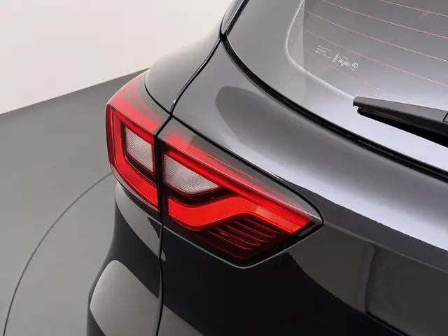 MG ZS view 24