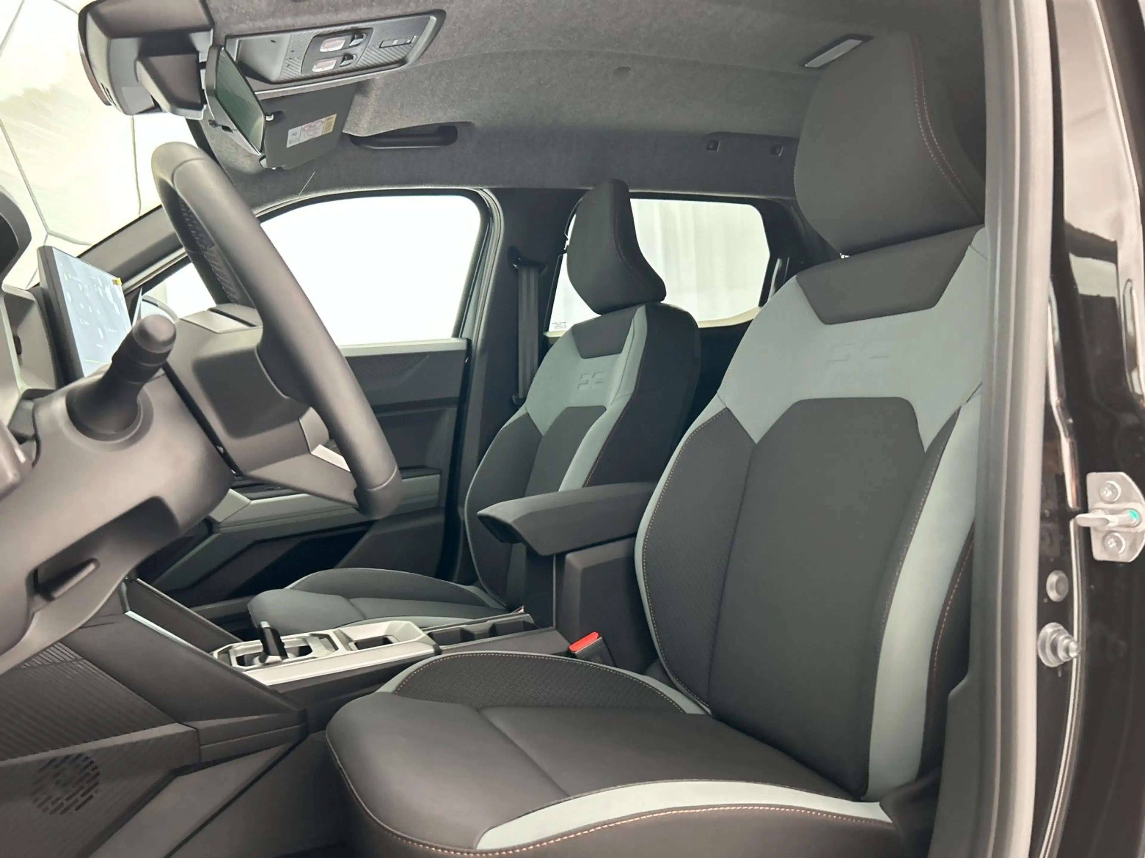 Dacia Duster Extreme hybrid 140 BLACK EDITION + REDUST — photo 14