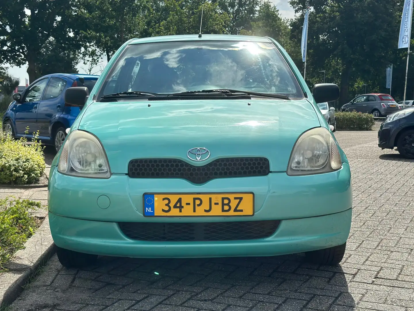 Toyota Yaris 1.0-16V VVT-i Terra nieuwe apk Zelená - 2