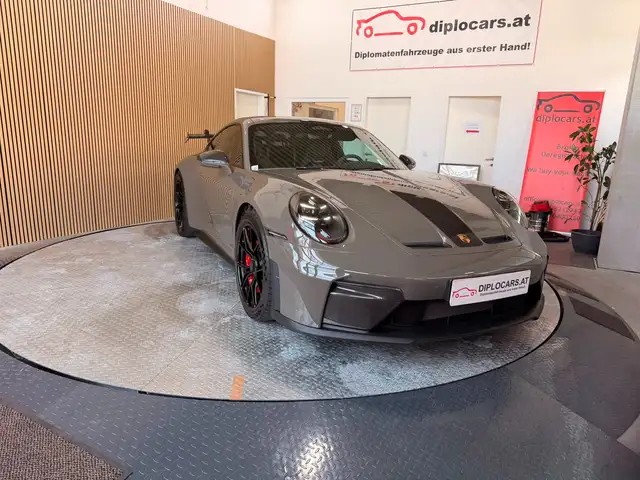 Porsche 992
