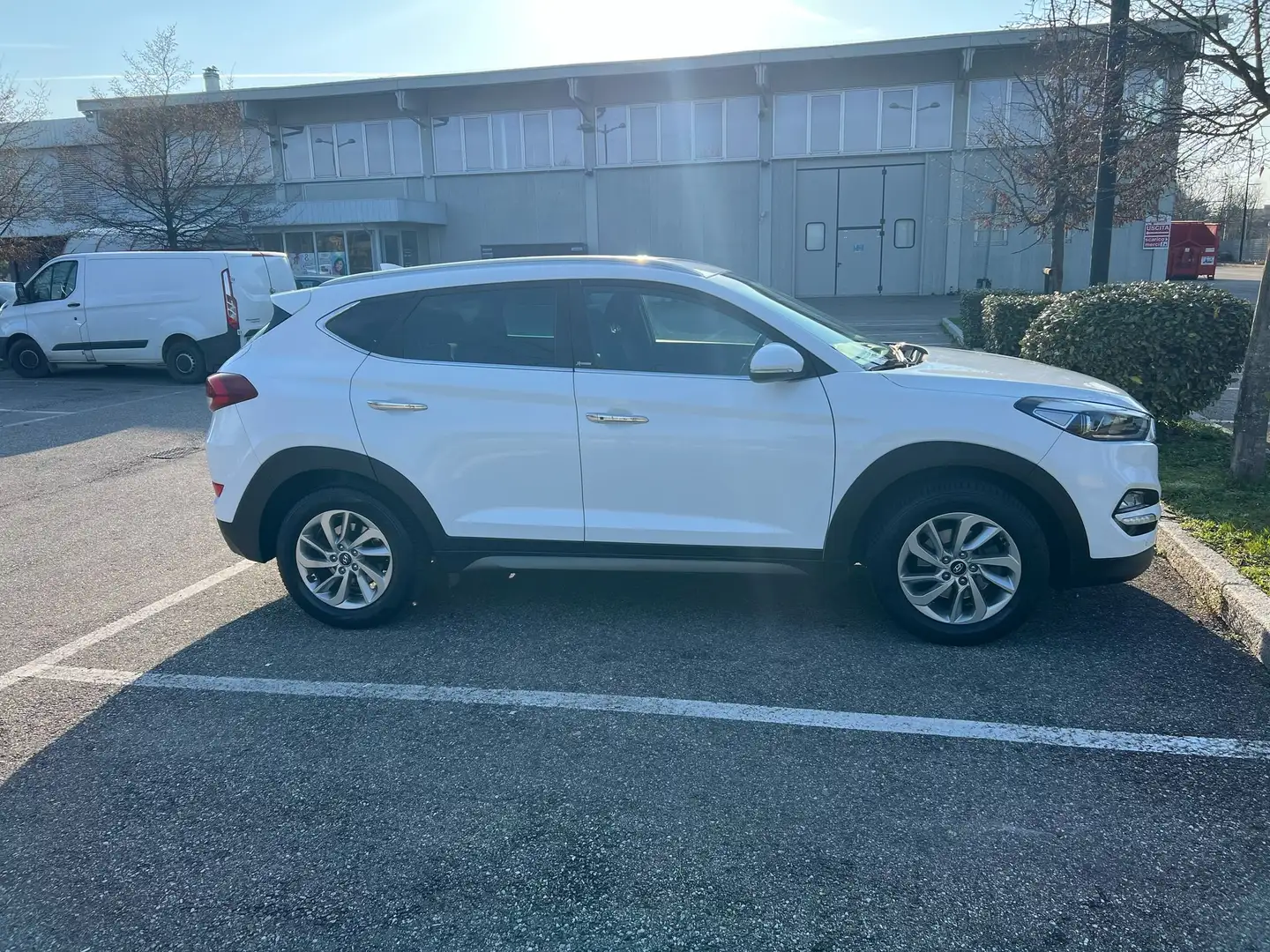 Hyundai TUCSON 1.7 crdi Xpossible 2wd 116 cv Bianco - 1