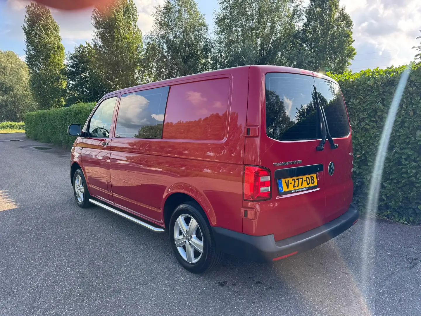 Volkswagen Transporter 2.0 TDI Dubbel Cabine | Airco | Comfortline Kırmızı - 2