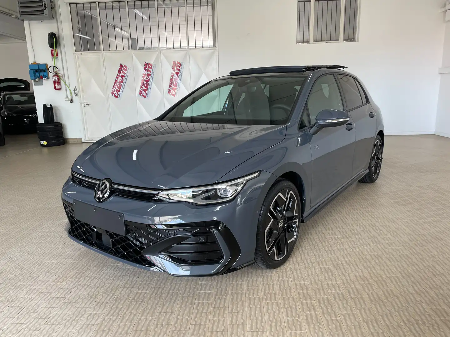 Volkswagen Golf 2.0 tdi R-Line 150cv dsg 30 Years Km0 Tetto aprib. Gris - 1