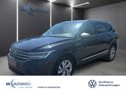 Volkswagen Tiguan Allspace Life 2.0 TDI DSG LED Navi AHK 7 Sitze