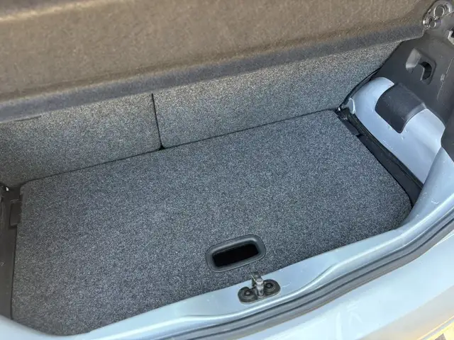 Volkswagen Up! view 6