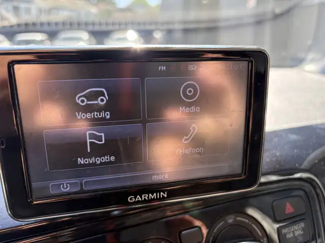 Volkswagen Up! view 12