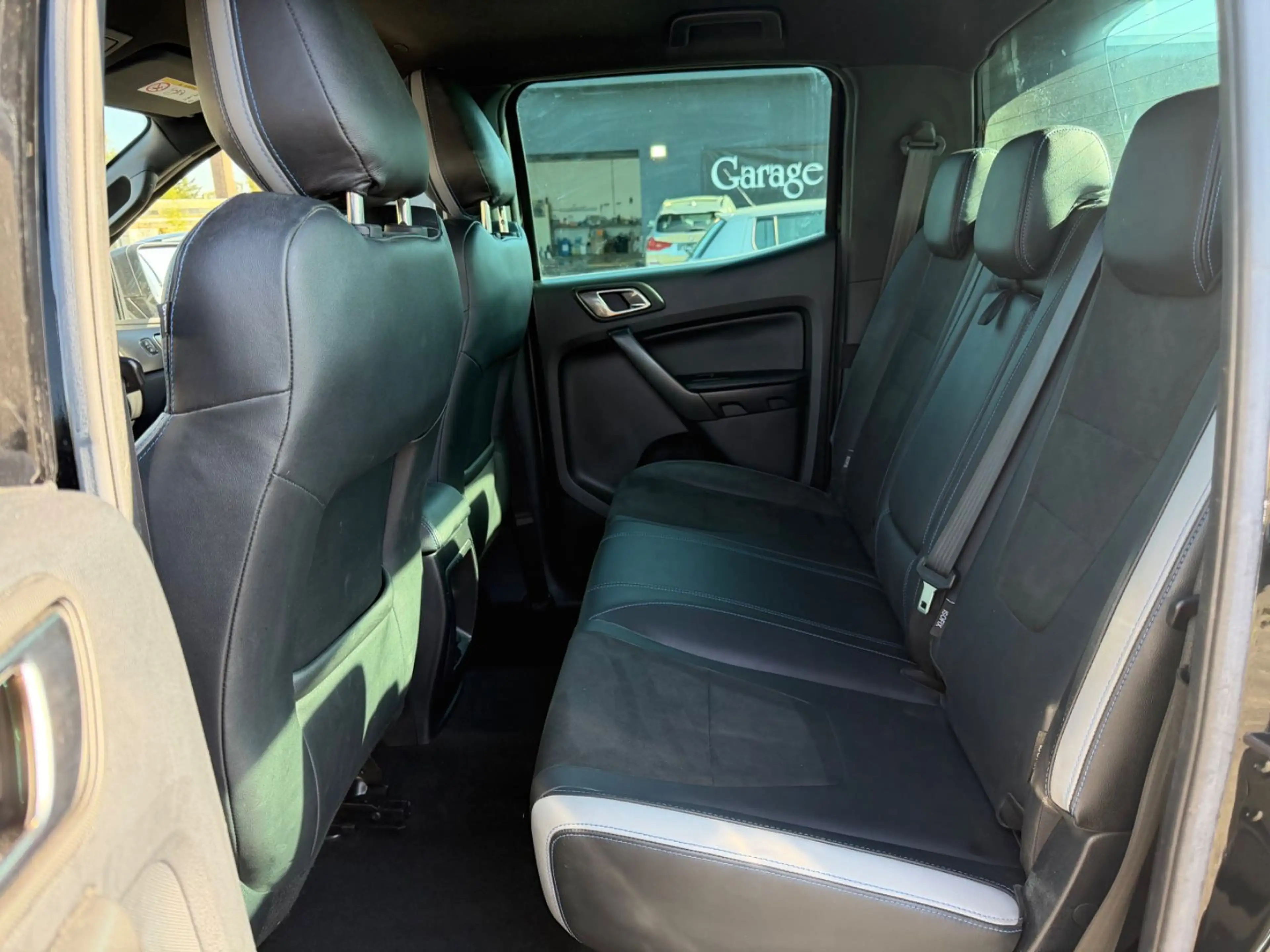Ford Ranger Raptor Doppelkabine 4x4 Standheizung Navi — photo 13