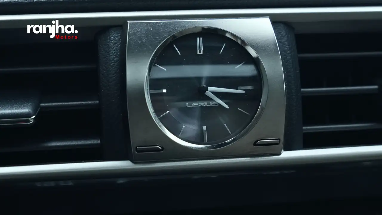 Lexus IS снимка Lexus IS