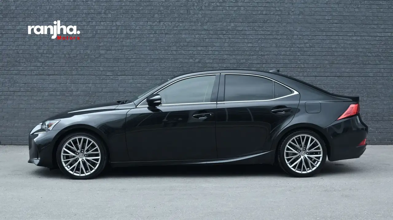 Lexus IS снимка Lexus IS