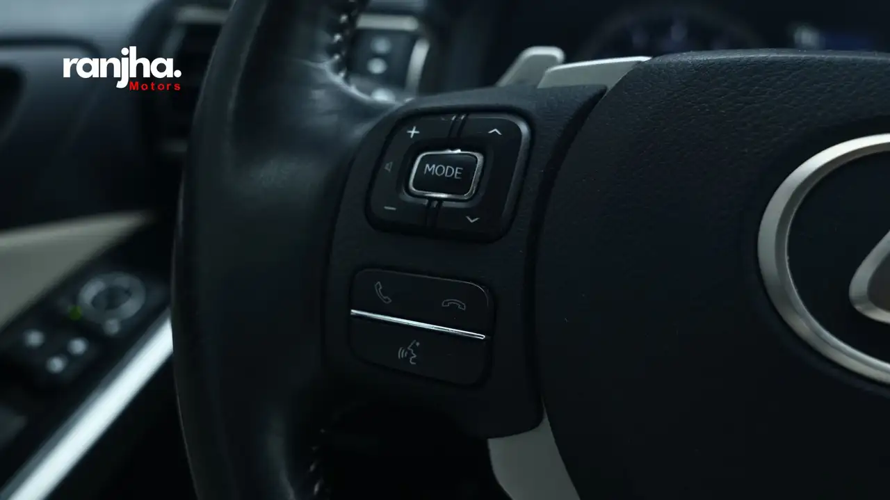 Lexus IS снимка Lexus IS