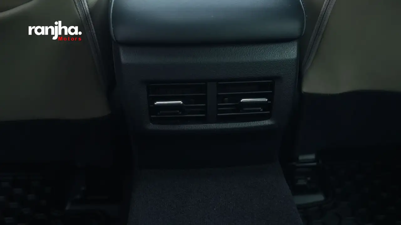 Lexus IS снимка Lexus IS
