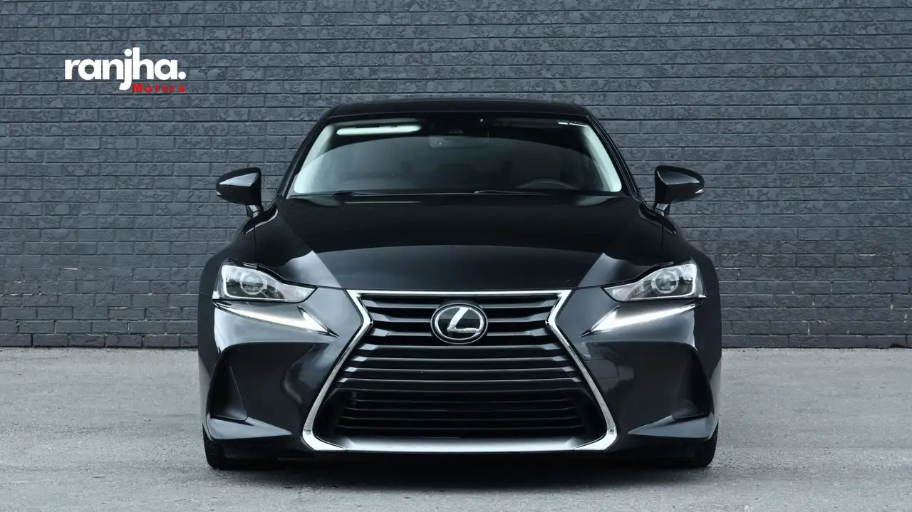 Lexus IS снимка Lexus IS