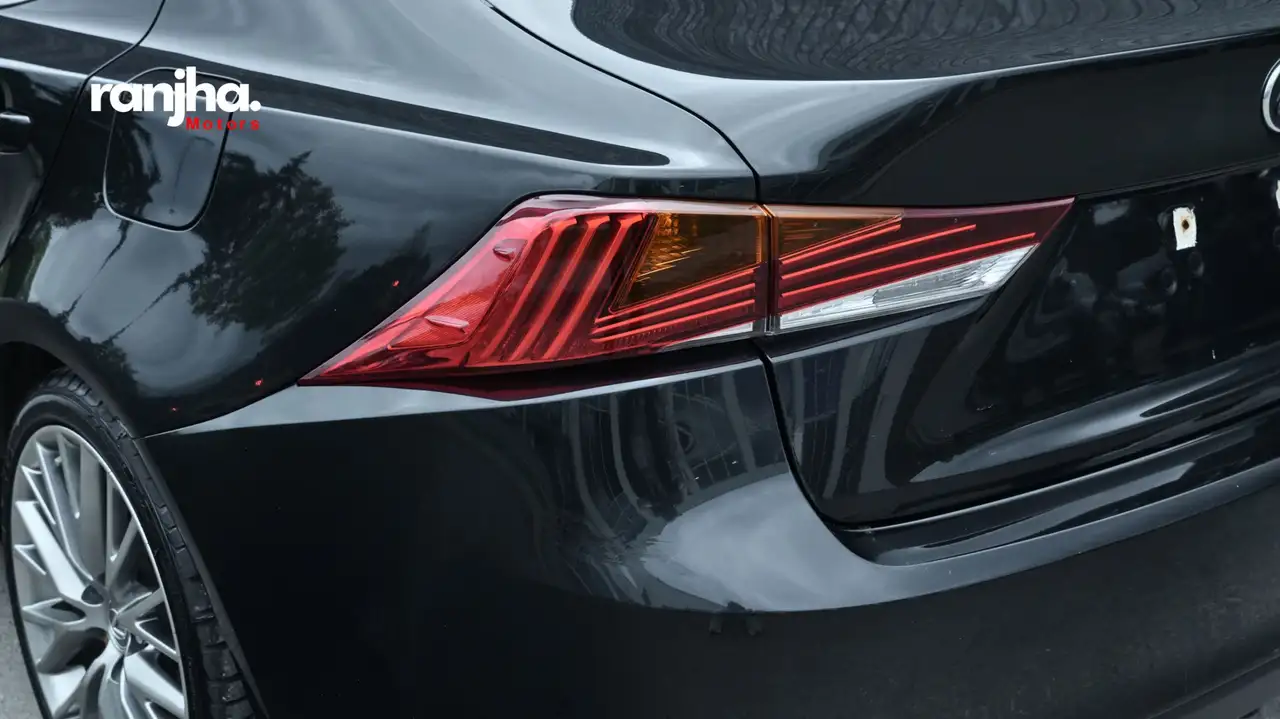 Lexus IS снимка Lexus IS