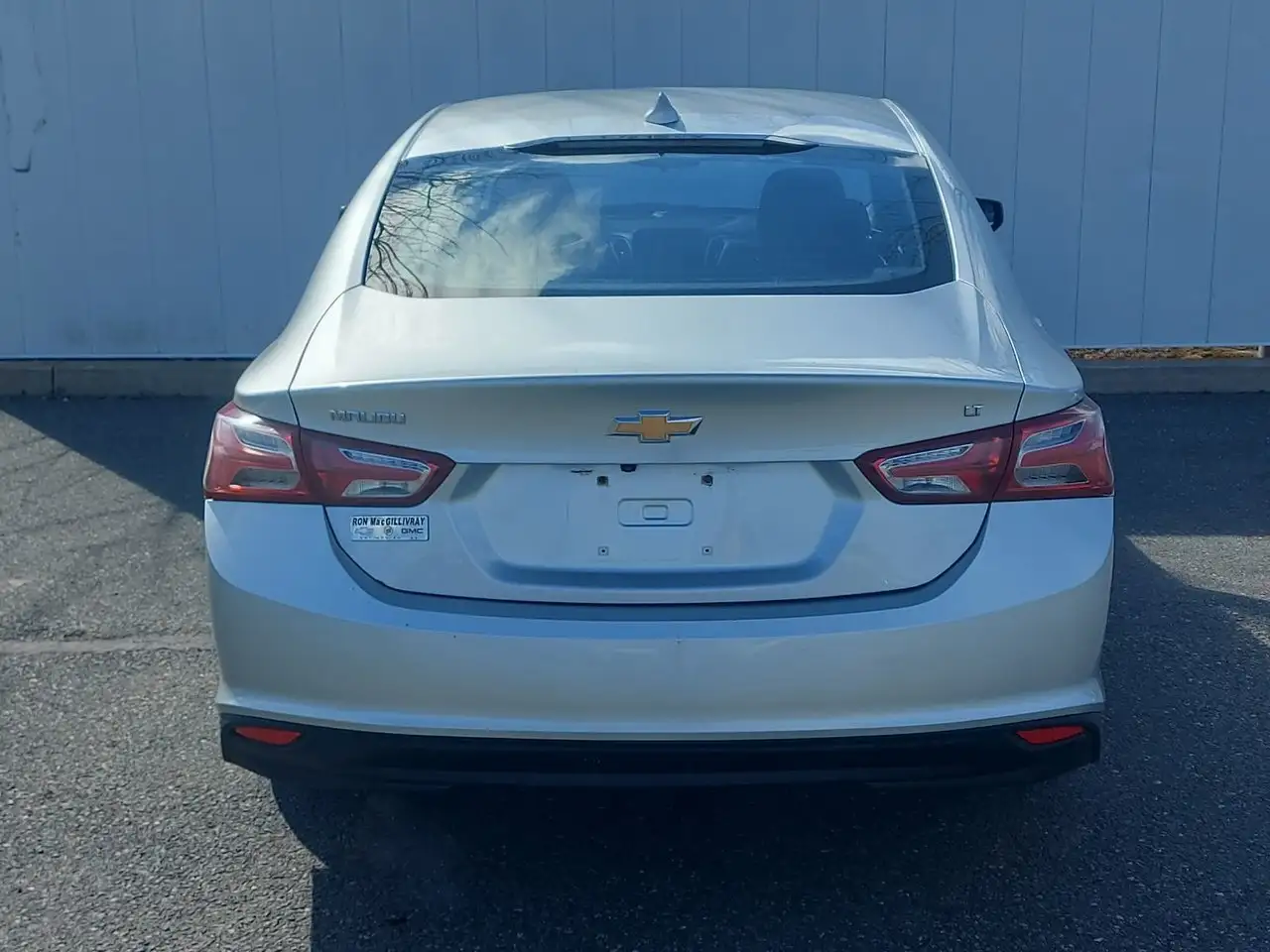 Chevrolet Malibu снимка Chevrolet Malibu