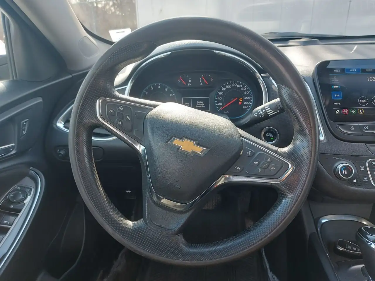 Chevrolet Malibu снимка Chevrolet Malibu