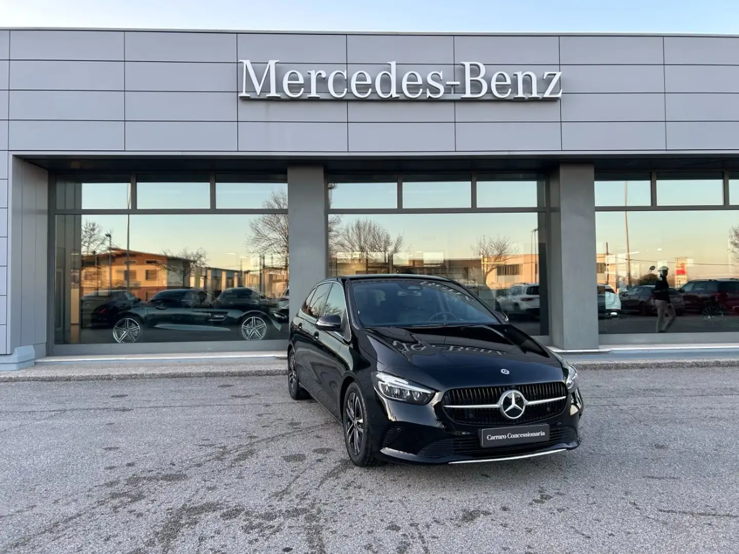 Mercedes-Benz B 180 d Noir - 1