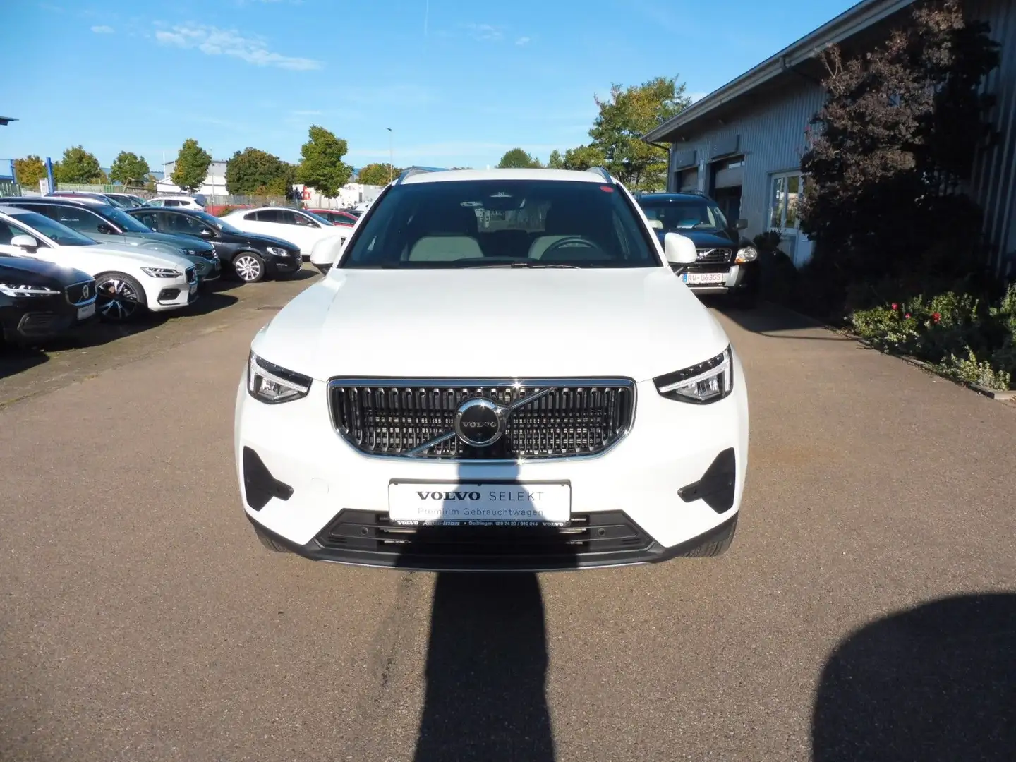 Volvo XC40 B3 Core 2WD Weiß - 2