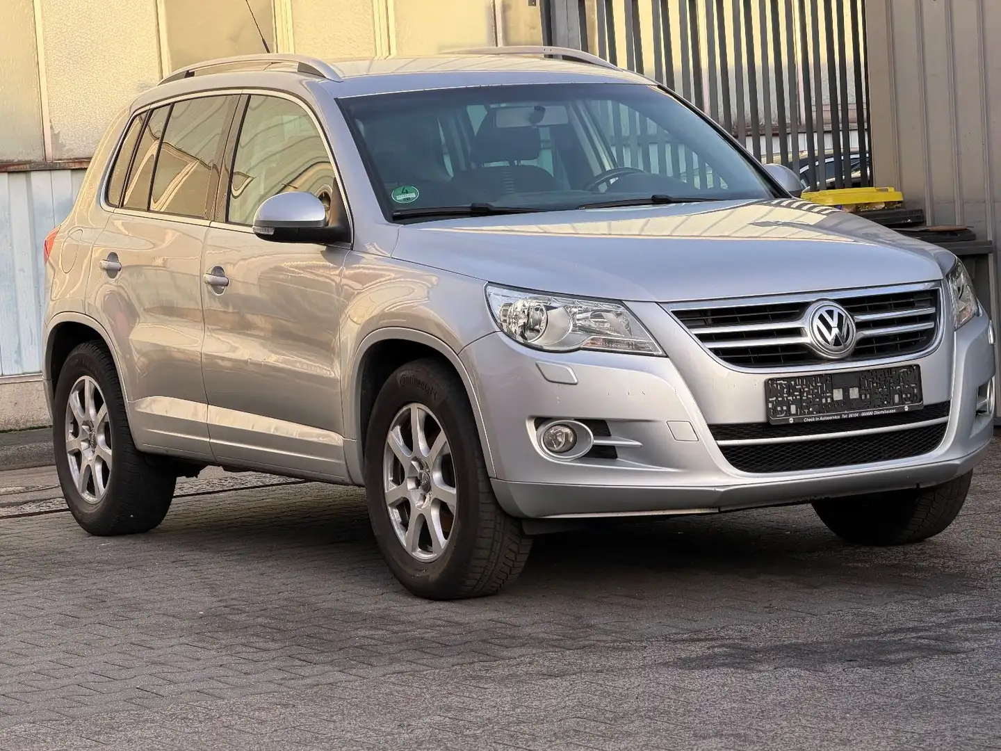 Volkswagen Tiguan Sport & Style 4Motion Motorschaden Argent - 2