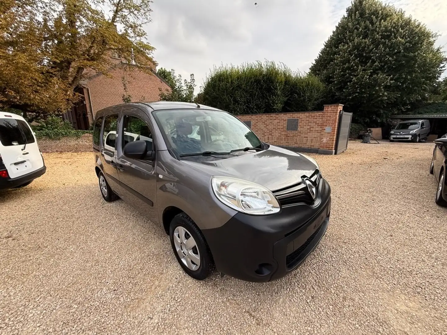 Renault Kangoo Kangoo 1.2 TCe Life 5 PLACES GARANTIE 1AN - 1