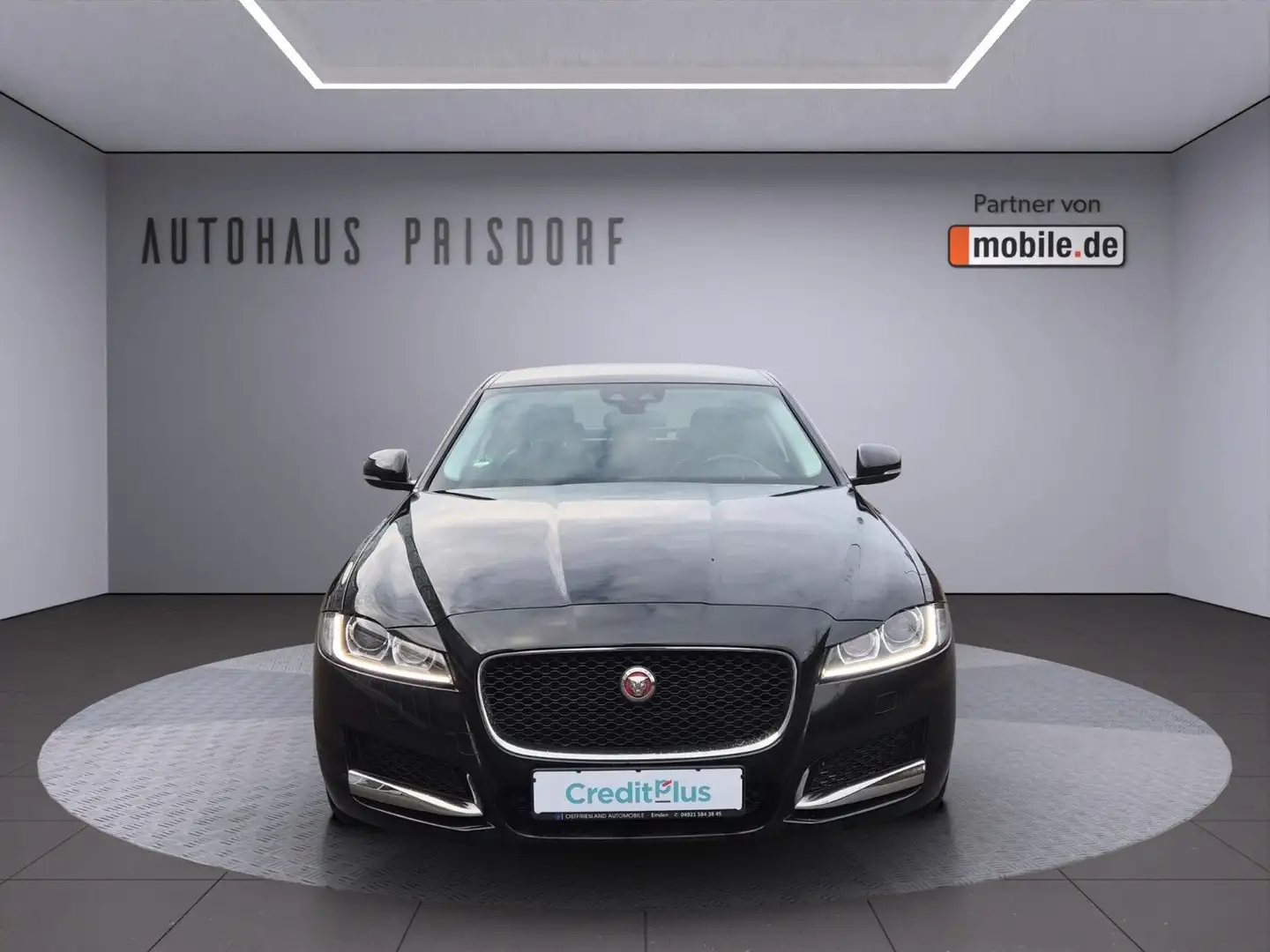 Jaguar XF Prestige Leder/Bi-Xenon/Automatik/Navi/RFK Zwart - 2