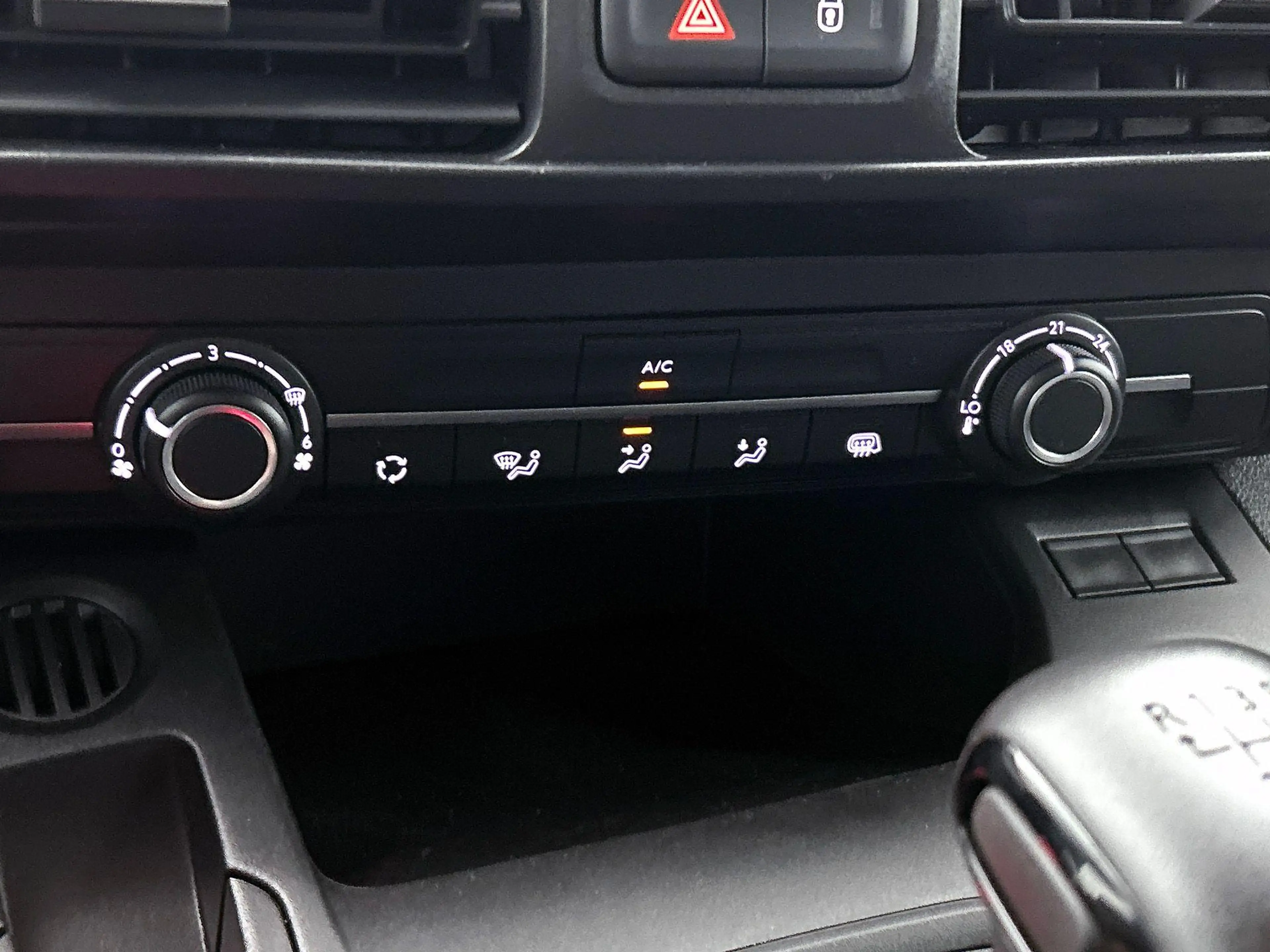Peugeot Partner 1.5 BlueHDi 100 S&S L2 Airco Bluetooth Parkeersens — photo 19