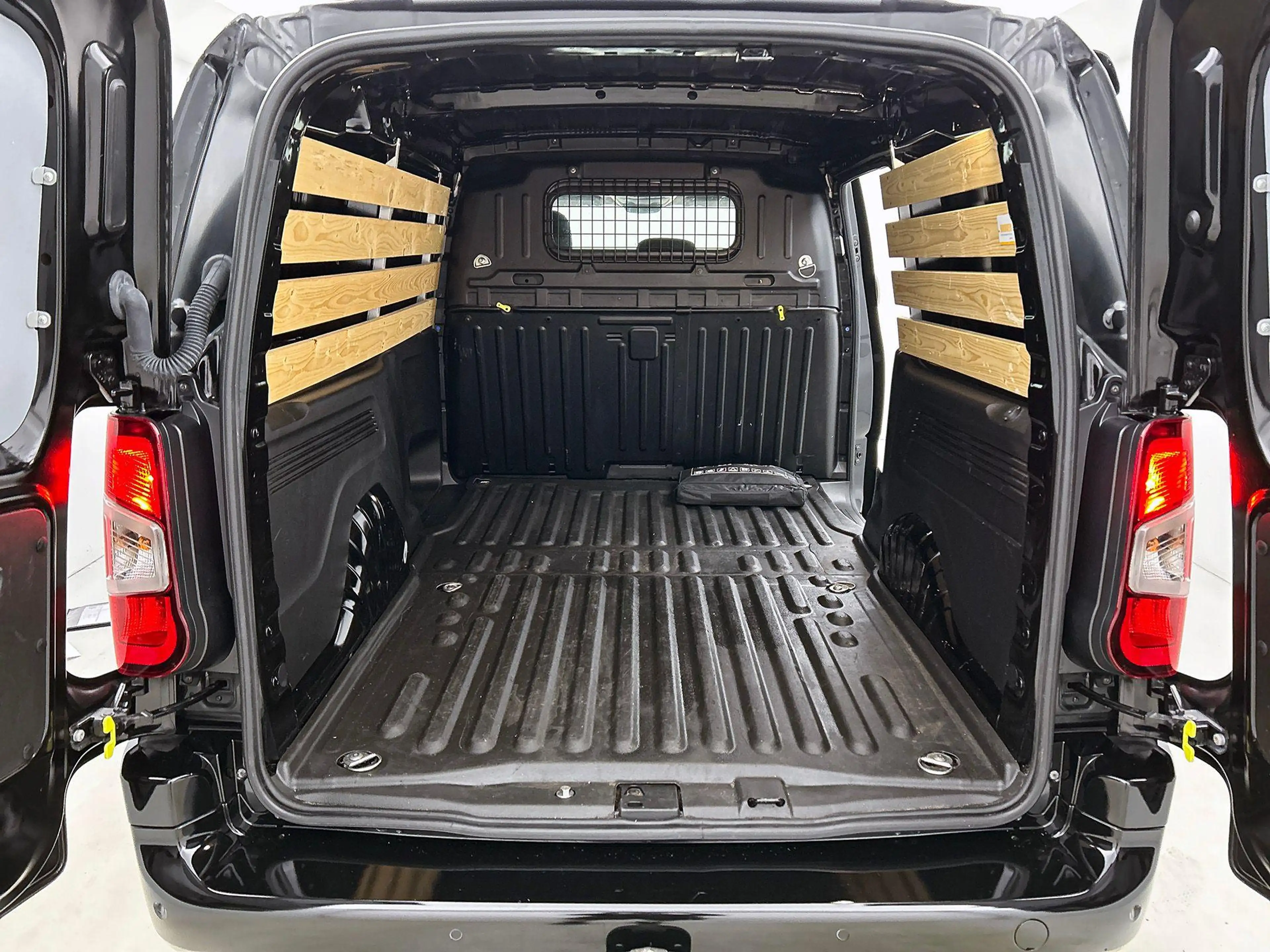 Peugeot Partner 1.5 BlueHDi 100 S&S L2 Airco Bluetooth Parkeersens — photo 23