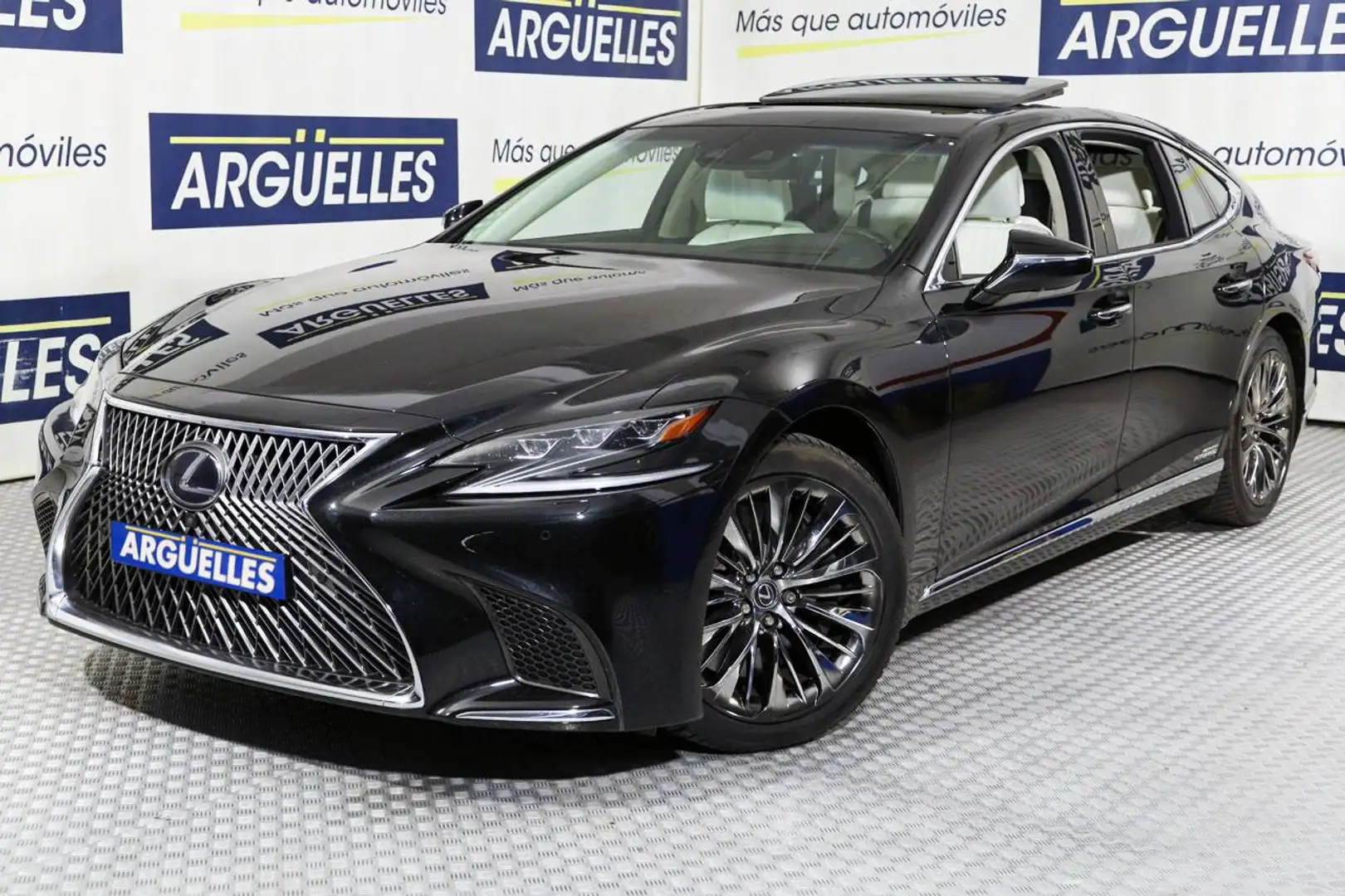 Lexus LS 500 h Executive 4x4 360cv Schwarz - 1