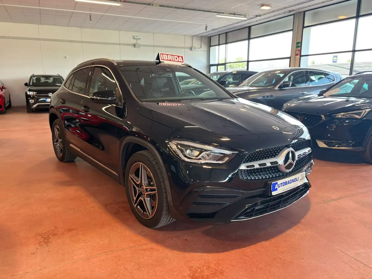Mercedes-Benz GLA 250 e PREMIUM hybrid EQ 19000 KM Nero - 2