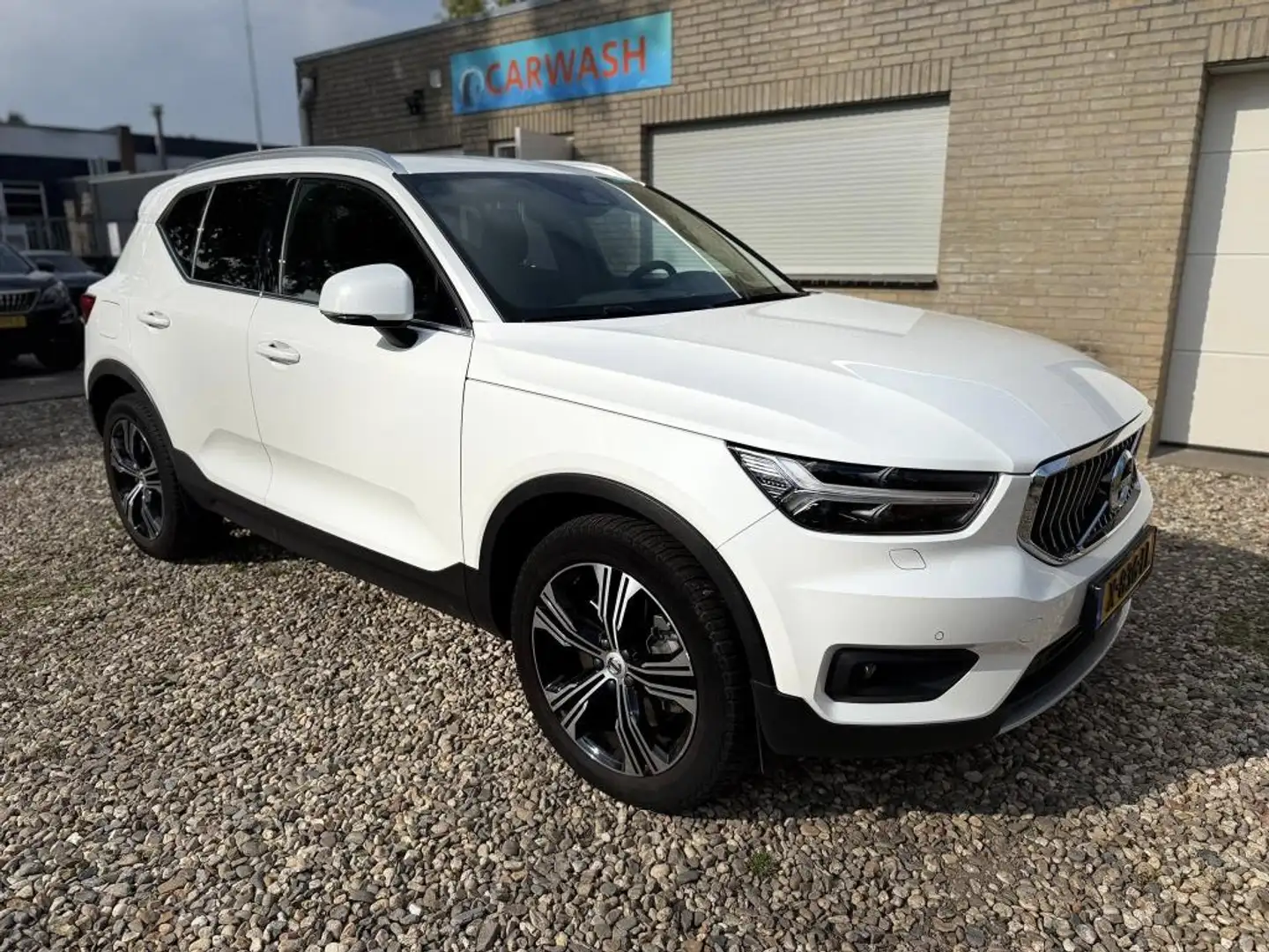 Volvo XC40 1.5 T5 Plug-in hybrid Core Bright Cam,Elektr klep, Wit - 2