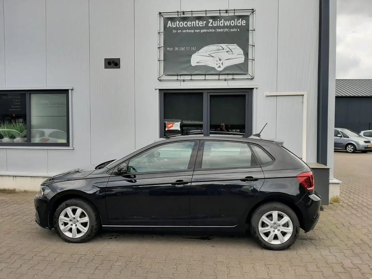 Volkswagen Polo 1.0 TSI Comfortline navi appcarplay airco cruise a Schwarz - 2