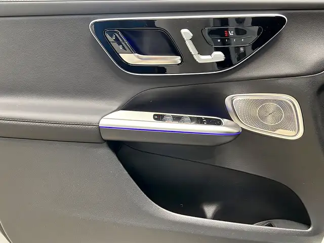Mercedes-Benz GLC view 13