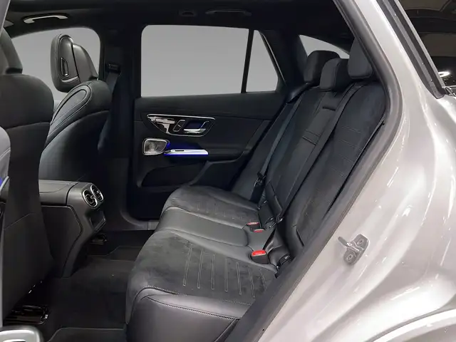 Mercedes-Benz GLC view 9