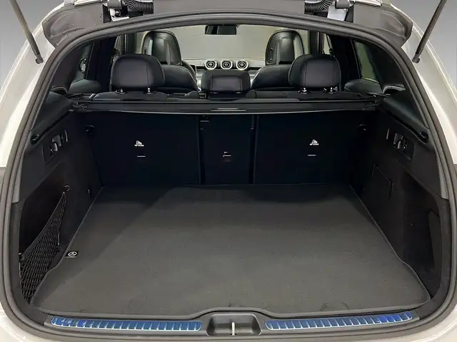 Mercedes-Benz GLC view 6