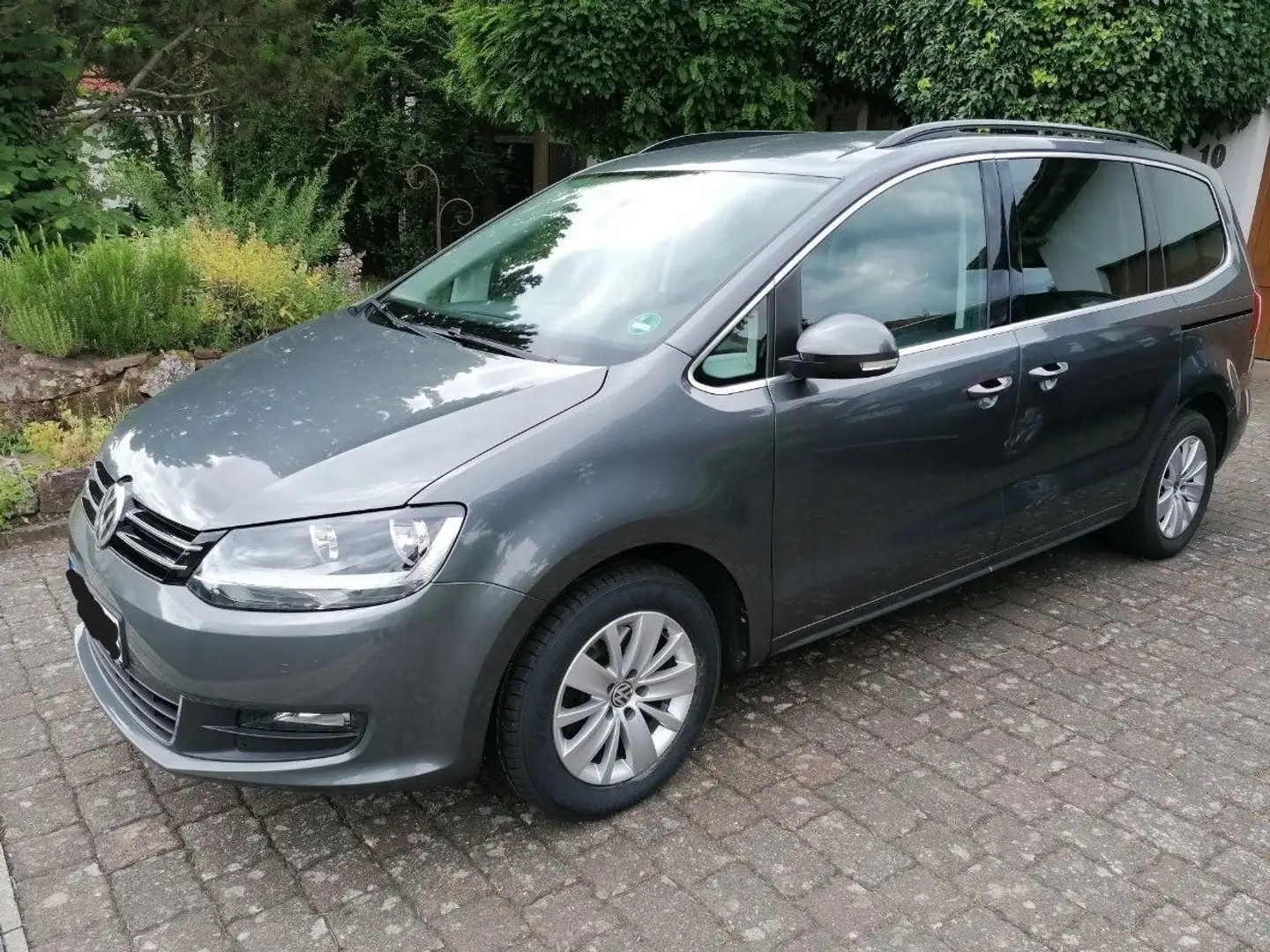 Volkswagen Sharan Familienfahrzeug - Modell "Comfortline", 7-Sitzer Gris - 1