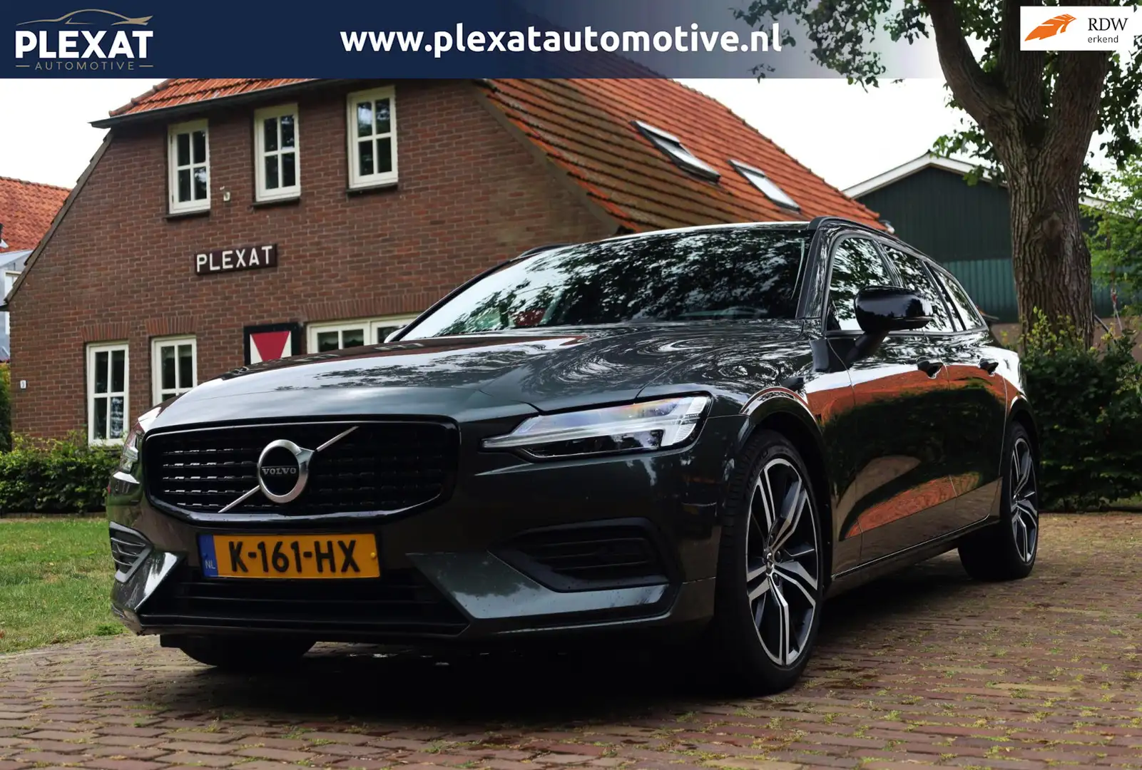 Volvo V60 2.0 B3 Momentum Aut.| Luxe Leder | Stoelverwarming Gris - 1