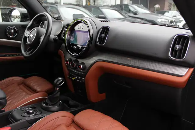 Mini Countryman view 13